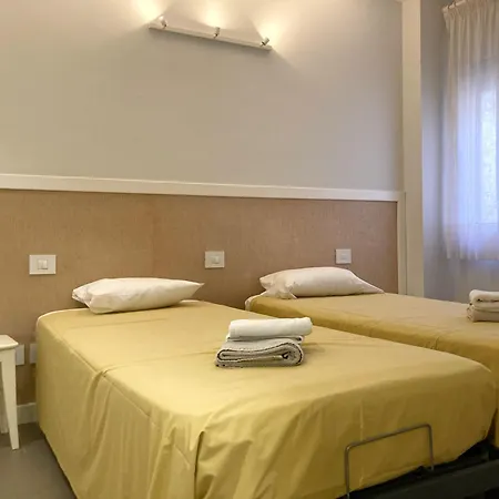 Apartment Sagasta Beachfront With Balcony *